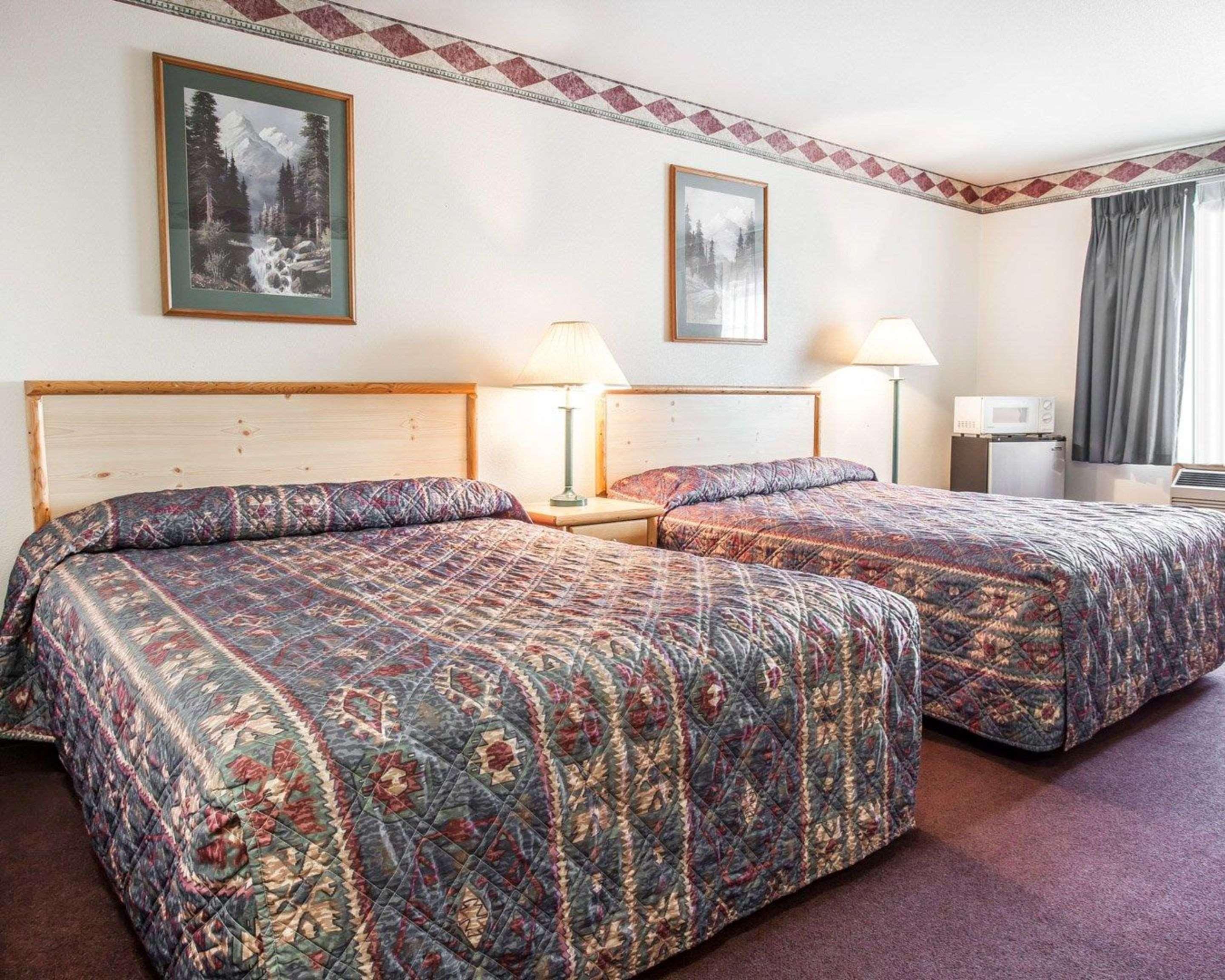 Rodeway Inn & Suites Spokane Valley Exterior foto