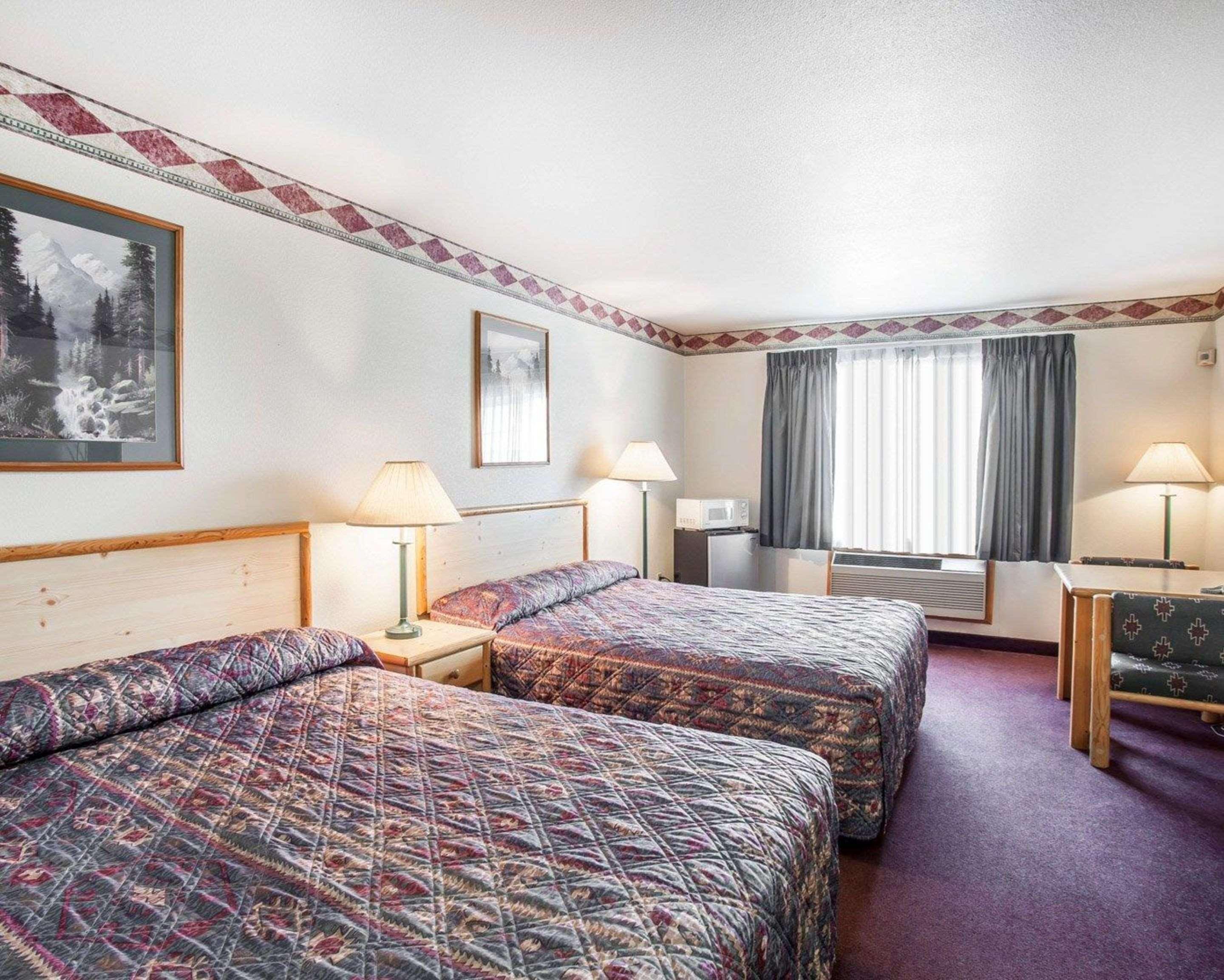 Rodeway Inn & Suites Spokane Valley Exterior foto